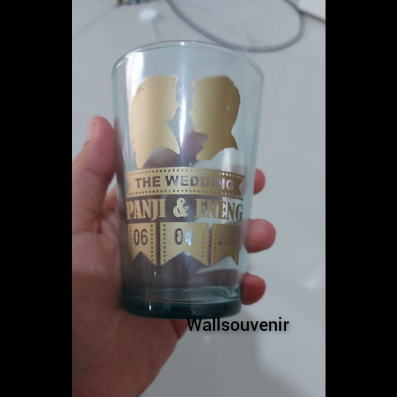 souvenir gelas sablon nama/gelas beling kemasan box