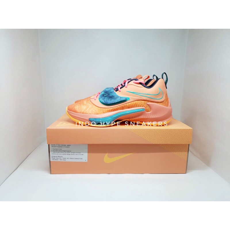 Nike Zoom Freak 3 STAY FREAKY