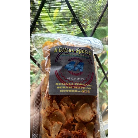 

Cemilan/Keripik "D'CITRUX SPECIAL"(ANTI GALAU) PEDAS,GURIH,RENYAH & MURMER 200 gr