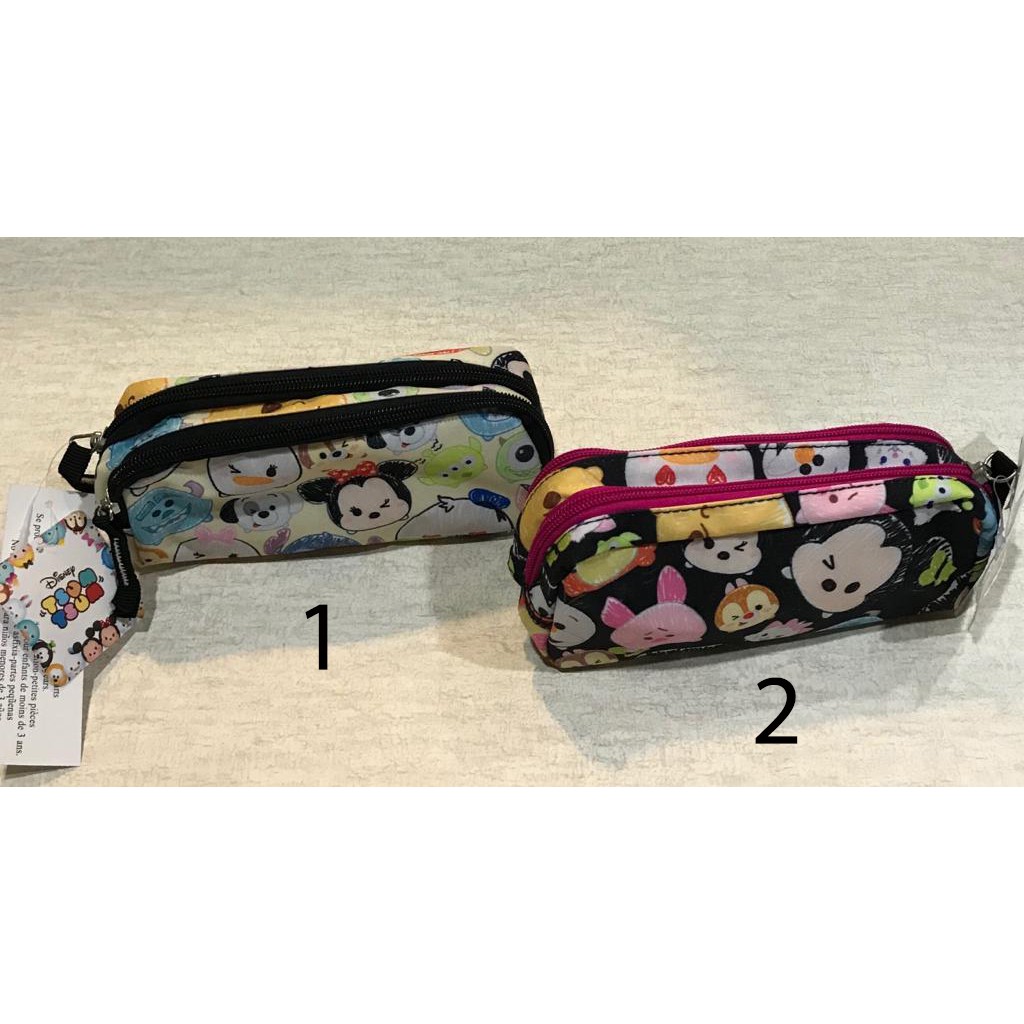 

TEMPAT PENSIL PENCASE TSUM TSUM DISNEY ORIGINAL WARNA HITAM PUTIH UKURAN 18x5x7.5cm (PXLxT)