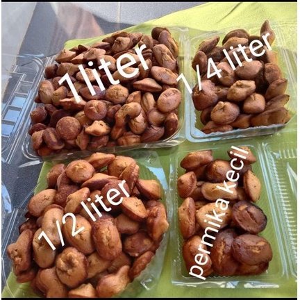 

KUE ROTI BERAS GULA AREN KHAS KALIMANTAN ROTI LUMER KUE BERAS CEMILAN MAKANAN RINGAN