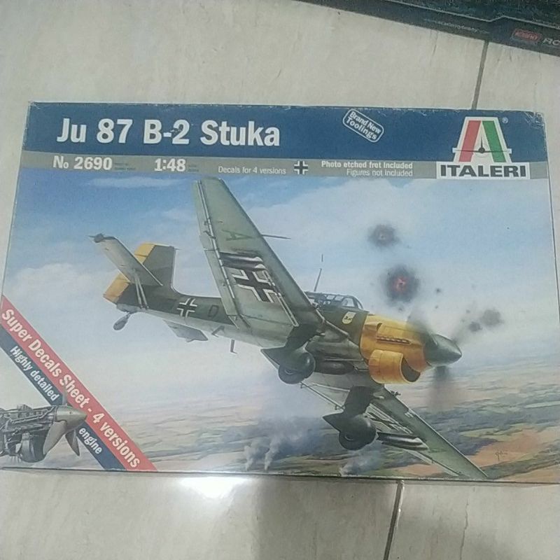pesawat ju 87 b-2 stuka 1/48 model kit italeri