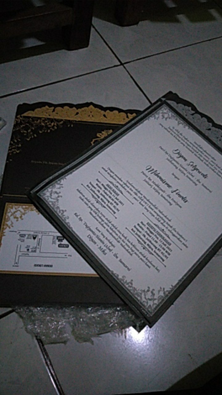 Plastik Undangan 1 Pack Isi 100. Plastik Berkualitas. Bahan Tebal Dan Tidak Mudah Sobek.