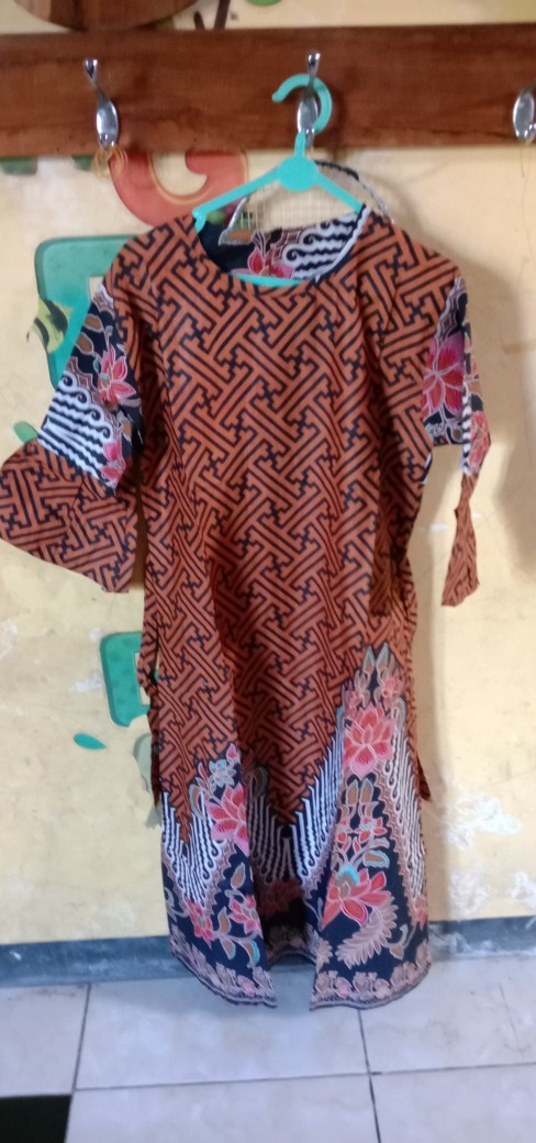 Batik Couple Keluarga Sania Ruffle Ori Ndoro Jowi Dnt Mataram Motof Manuk Tarung Warna