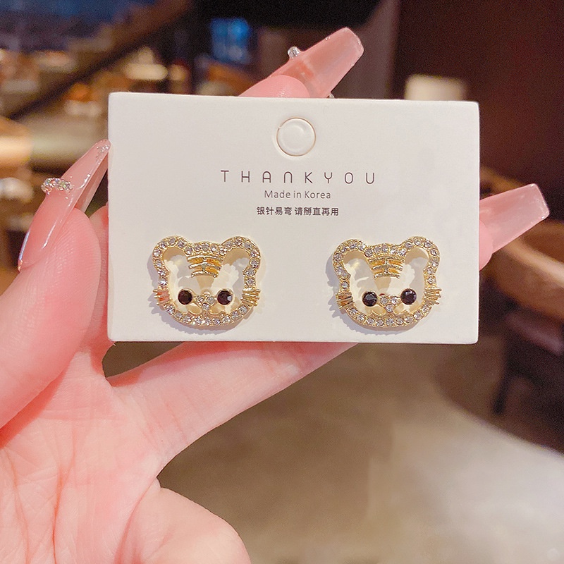 Anting Stud Desain Harimau Merah Kecil Aksen Berlian Bahan S925 Silver Needle