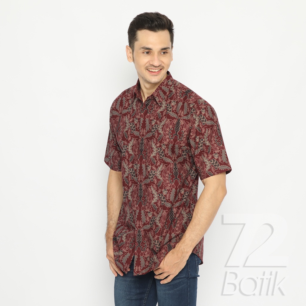 BATIK COUPLE MODERN Kemeja Rok Lilit Instan Batik Pria Lengan Pendek Premium Warna Merah Maroon Marun 728457 Cap 72 - Baju Kemeja Atasan Pakaian Batik Couple Cople Pria Cowok Laki Laki Remaja Keluarga Lengan Panjang Modern Slimfit Premium Kekinian