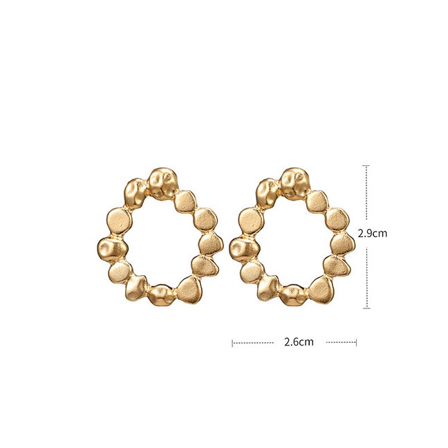 LRC Anting Tusuk Fashion Golden Smooth Irregular Round Cutout Earrings D86796