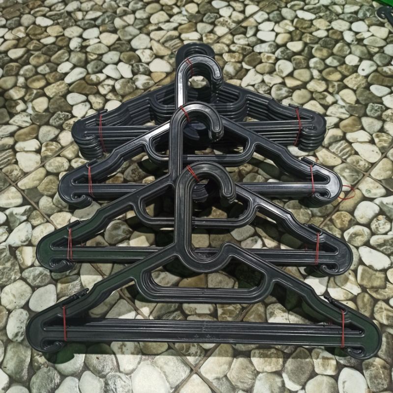 Hanger / Gantungan Baju / Plastik (1 Lusin)