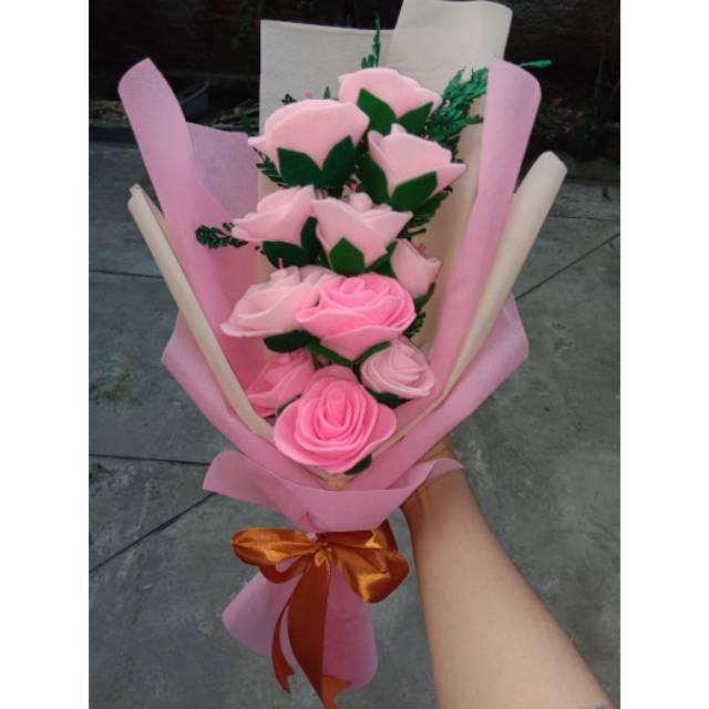 buket bunga mawar kain flanel