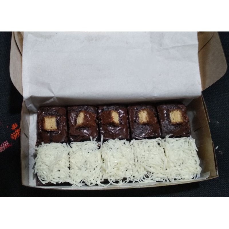 

brownies sekat isi 10 slice