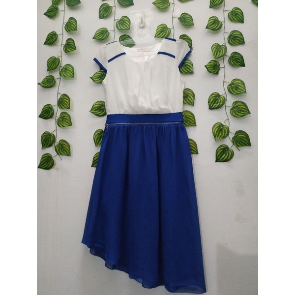 Dress sifon putih biru, lengan pendek