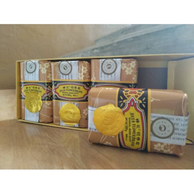 Sabun RRC - Sandal Wood soap. Bee & Flower Brand ORIGINAL