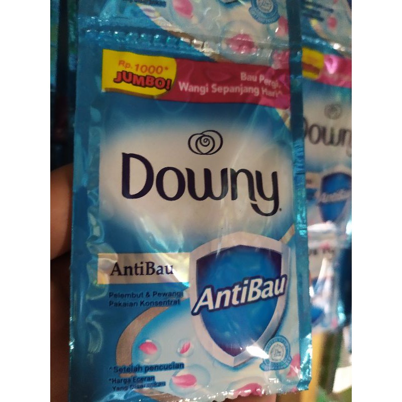 Pewangi pakaian Downy suset