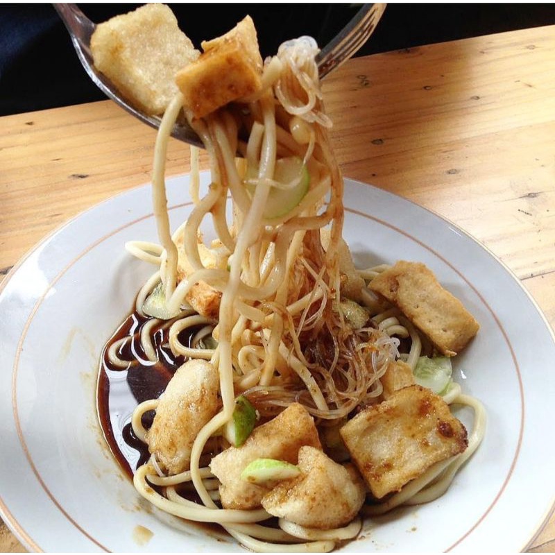 

Rujak Mie Khas Palembang
