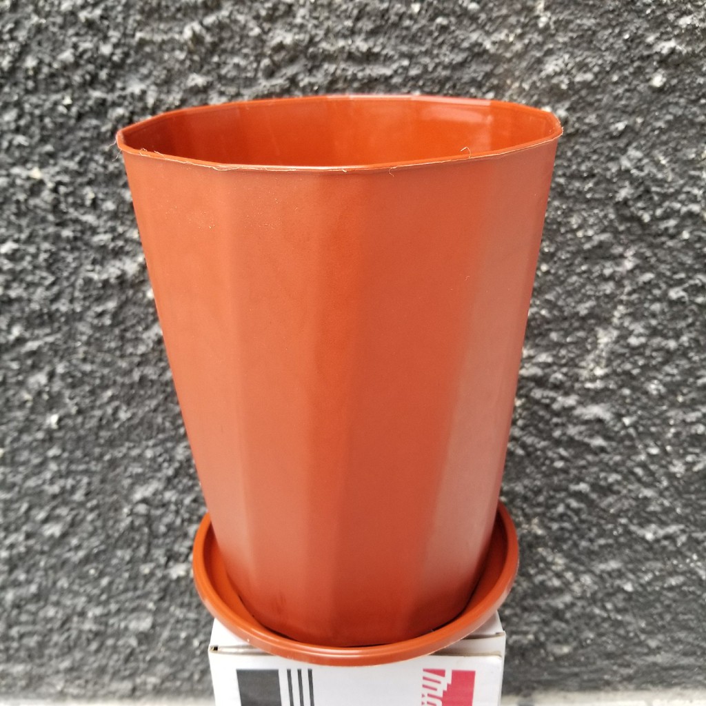 Pot Plastik Tinggi HJP Twister 18 cm + TATAKAN - COKELAT MERAH BATA