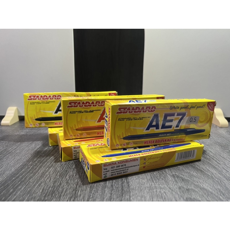 

Bolpen Ballpoint Standart AE7/pack