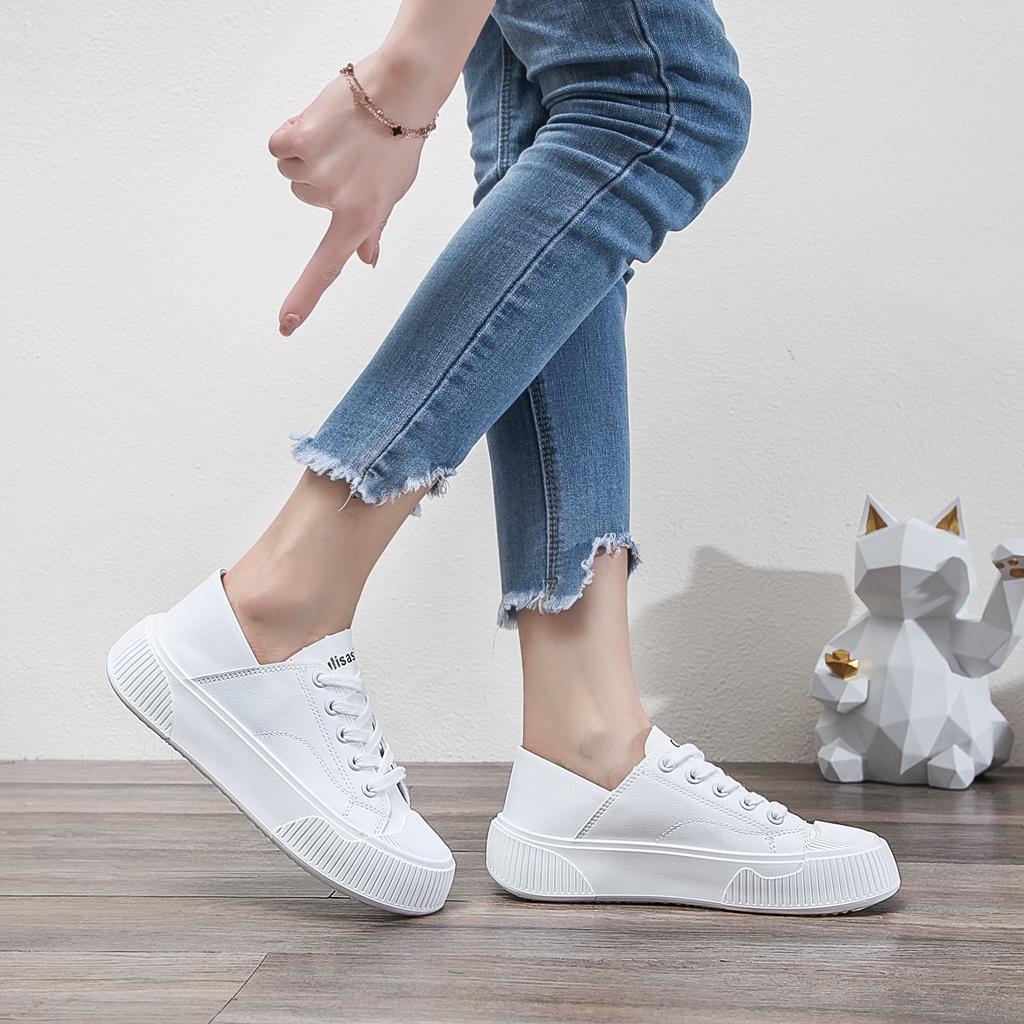 Sepatu Sneakers Wanita Import Sepatu Cewek Pelajar Korea Style Nyaman Dipakai Modis