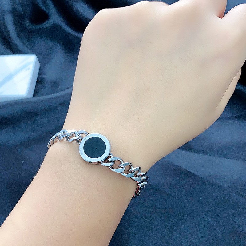 Gelang Tangan tebal bulat hitam angka romawi Titanium Korea Style Wanita Anti Karat