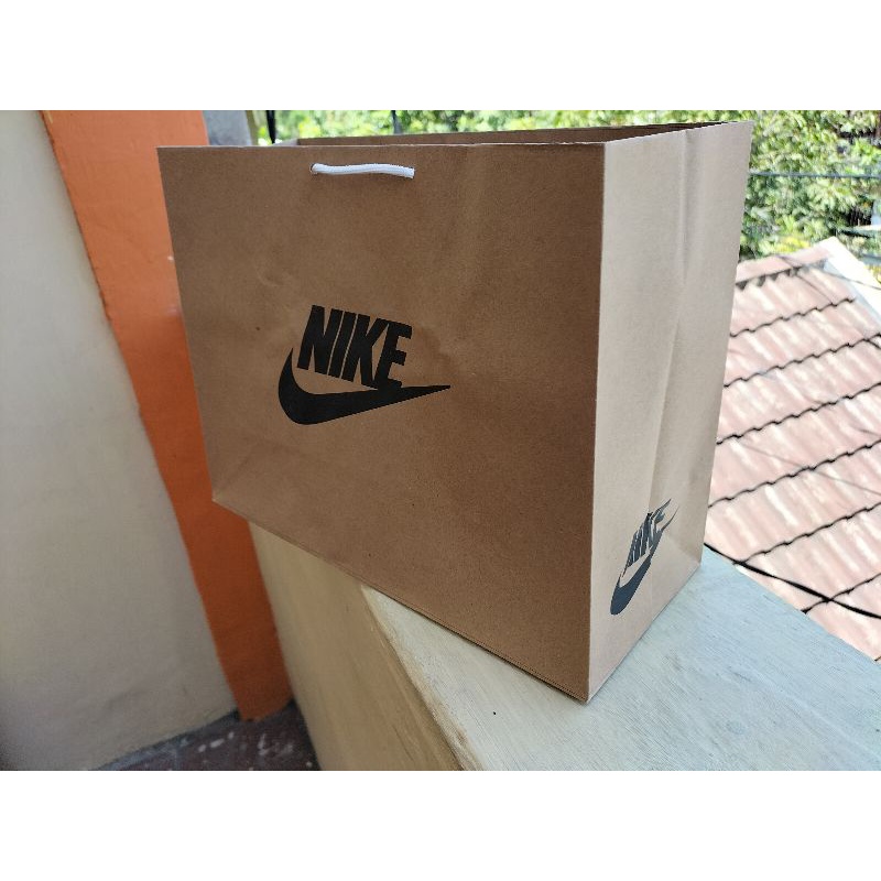 Paperbag Tas Paper Nike Original 35x14x24 CM Coklat Tempat Penyimpanan Sepatu Kantong Belanja