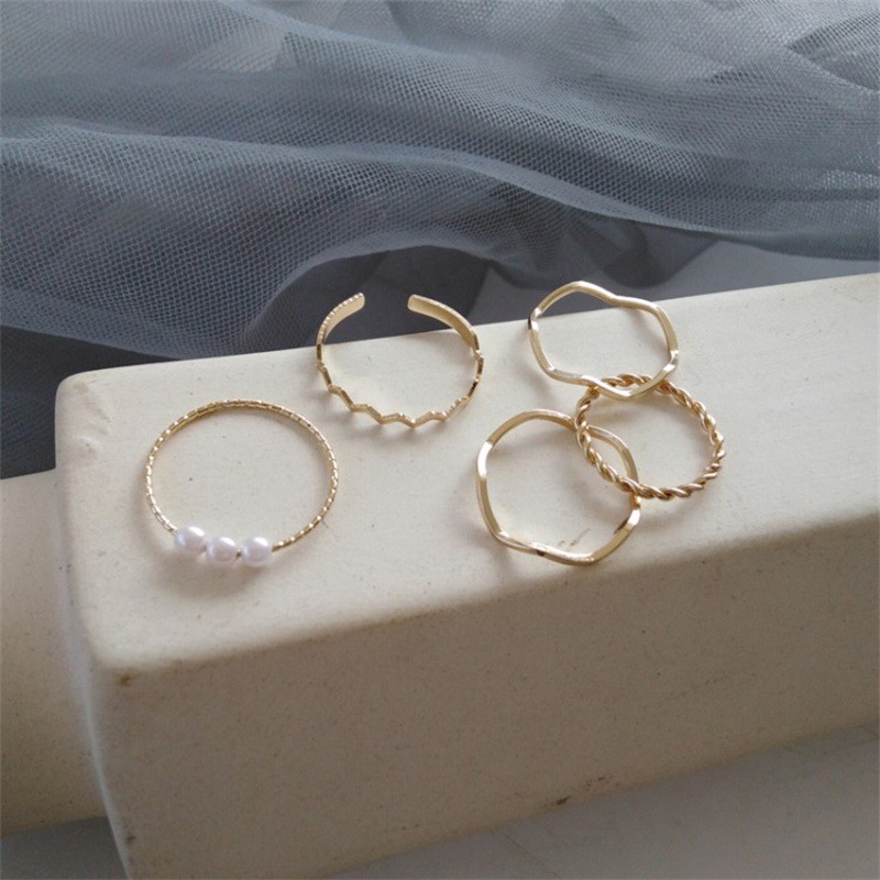 Set Cincin Multilayer Aksen Mutiara