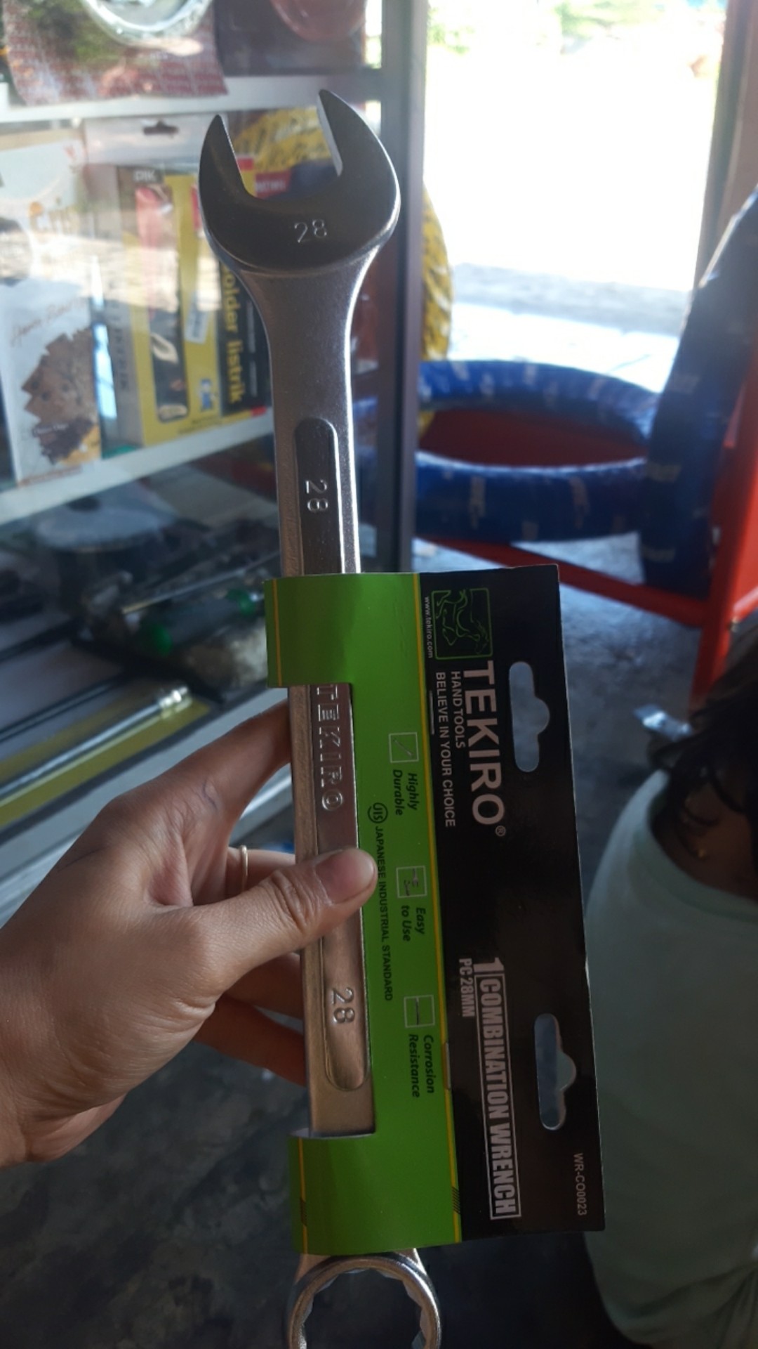 Kunci Ring Pas 28 Mm Tekiro / Combination Wrench 28mm