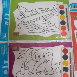  Kertas  Mewarnai Gambar  Karakter Kartun  Anak Warna 100 