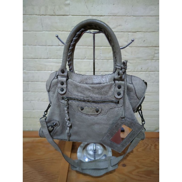 Jolie Femme Sling Bag