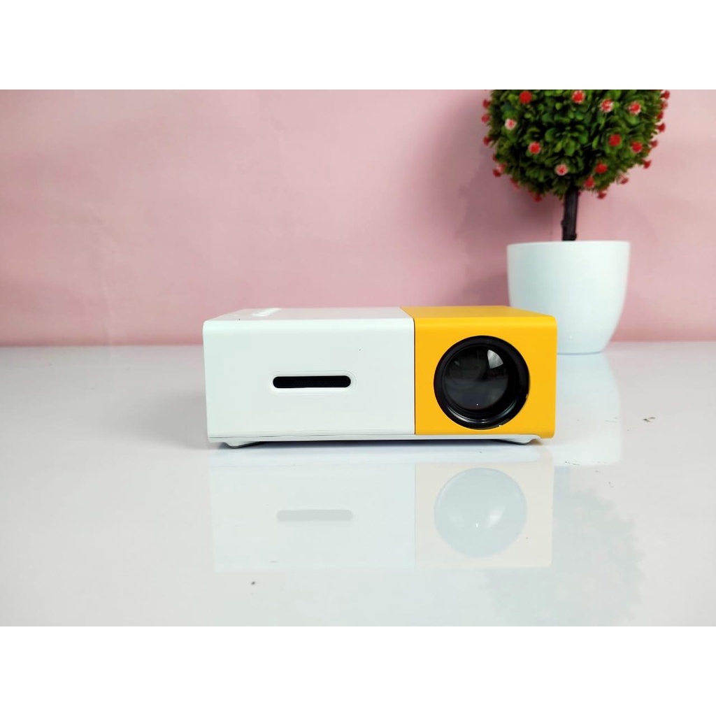 PROMO - Mini Projector LED Proyektor YG300 Mini