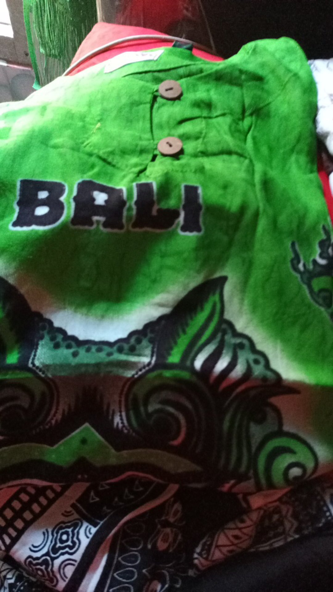 Produk Unggulan Baju Bali Motif Barong Serat Ukuran Dewasa Dasar Warna Random