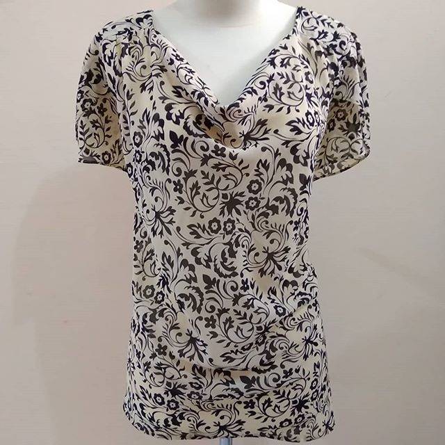 Preloved blus wanita kerah sabrina