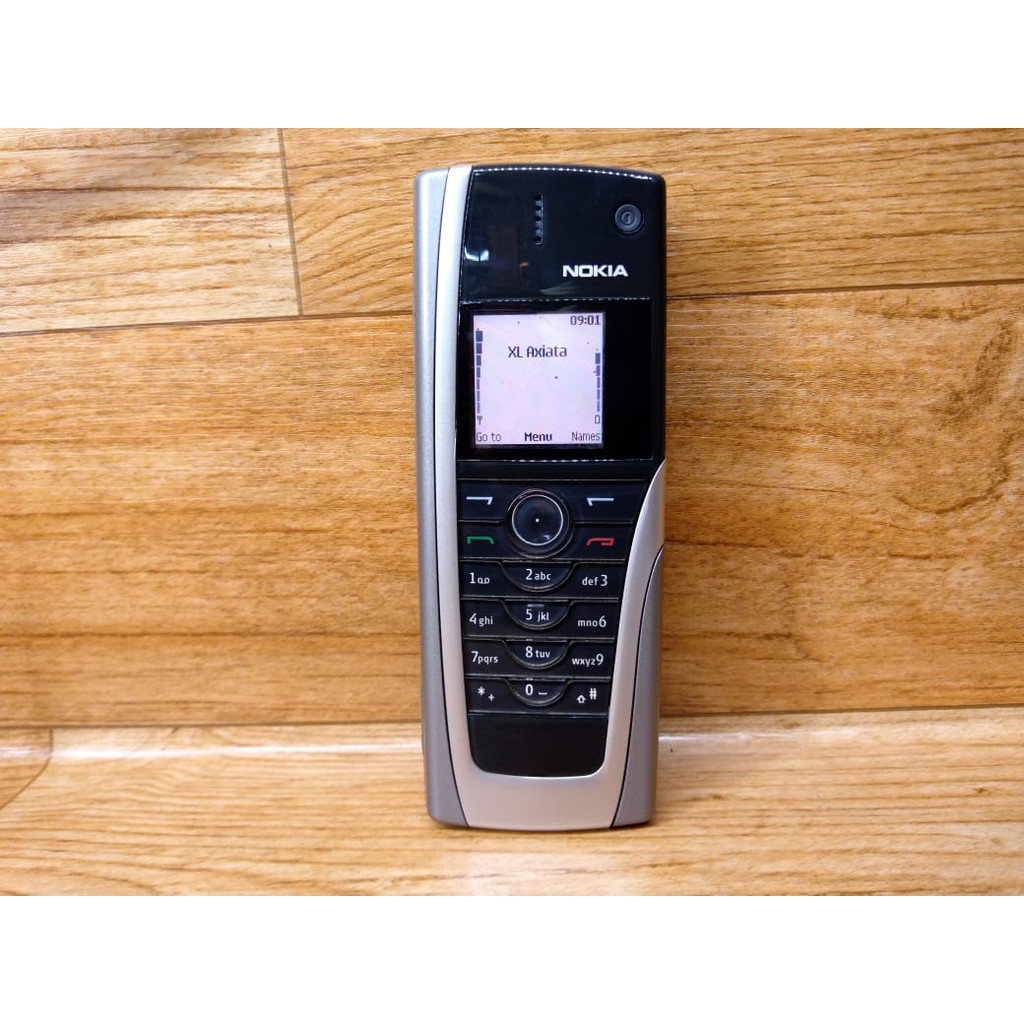 HP Handphone Nokia 9500 Communicator Original Not 9210 Atau 9110 atau E90