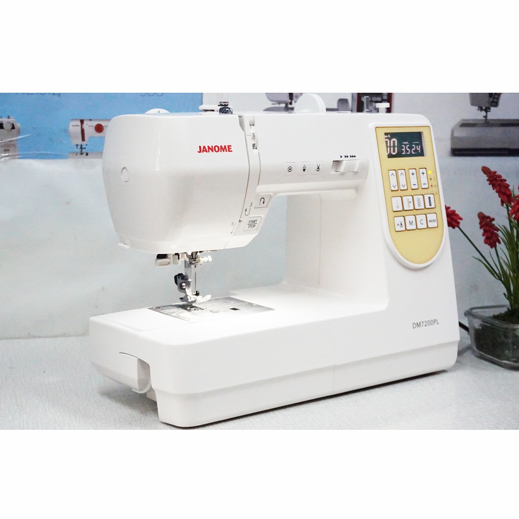 mesin jahit portable merk Janome type DM7200PL  - cream