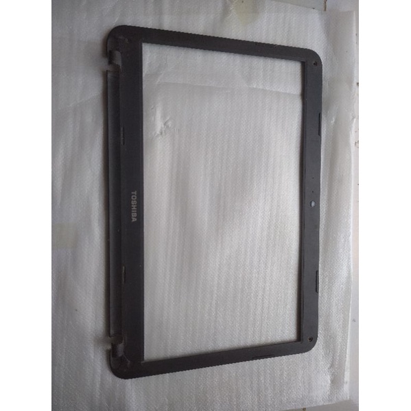 c800 casing cover bagian depan laptop Toshiba c800