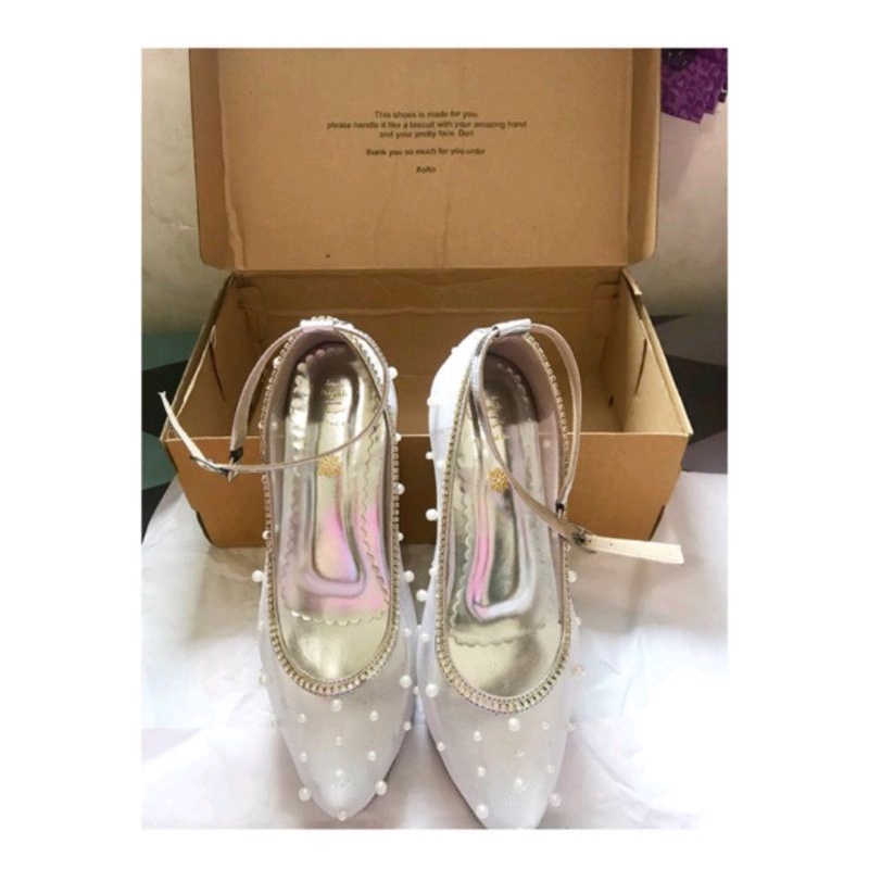 preloved wedding shoes by adorable project custom