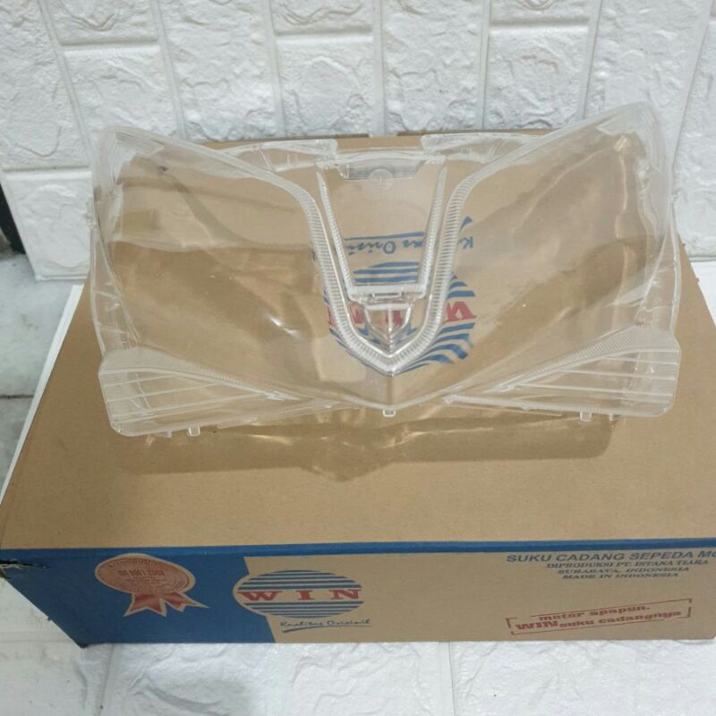 Kaca Mika Lampu Depan Motor Vario Techno 125 2012 2013 2014 2015 KZR Merk Win
