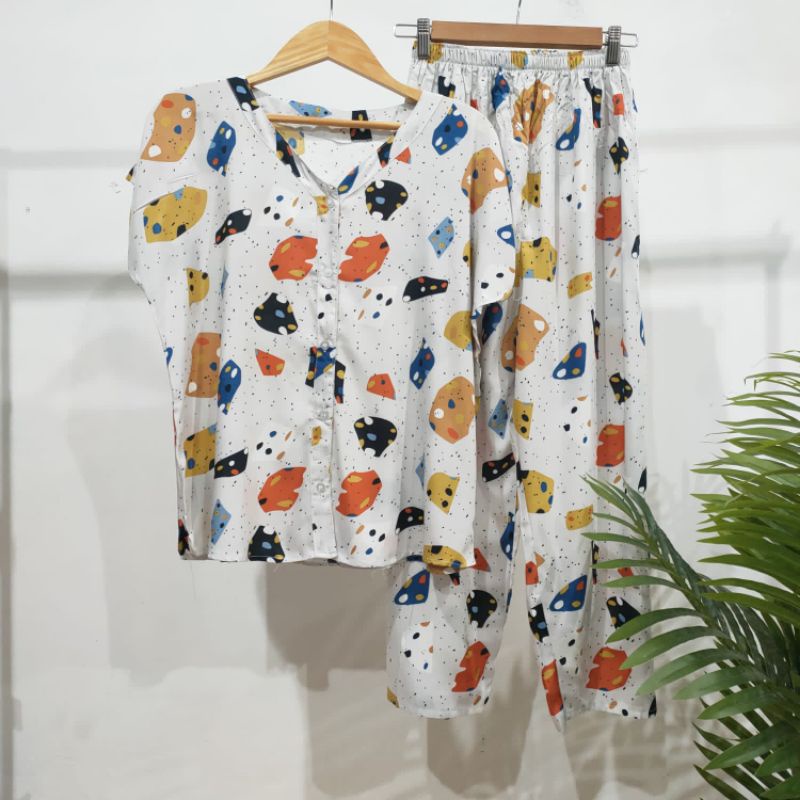 PIYAMA KANCING HITS PIYAMA KANCING BUSUI | PIYAMA RAYON | HOMEWEAR-NK 44
