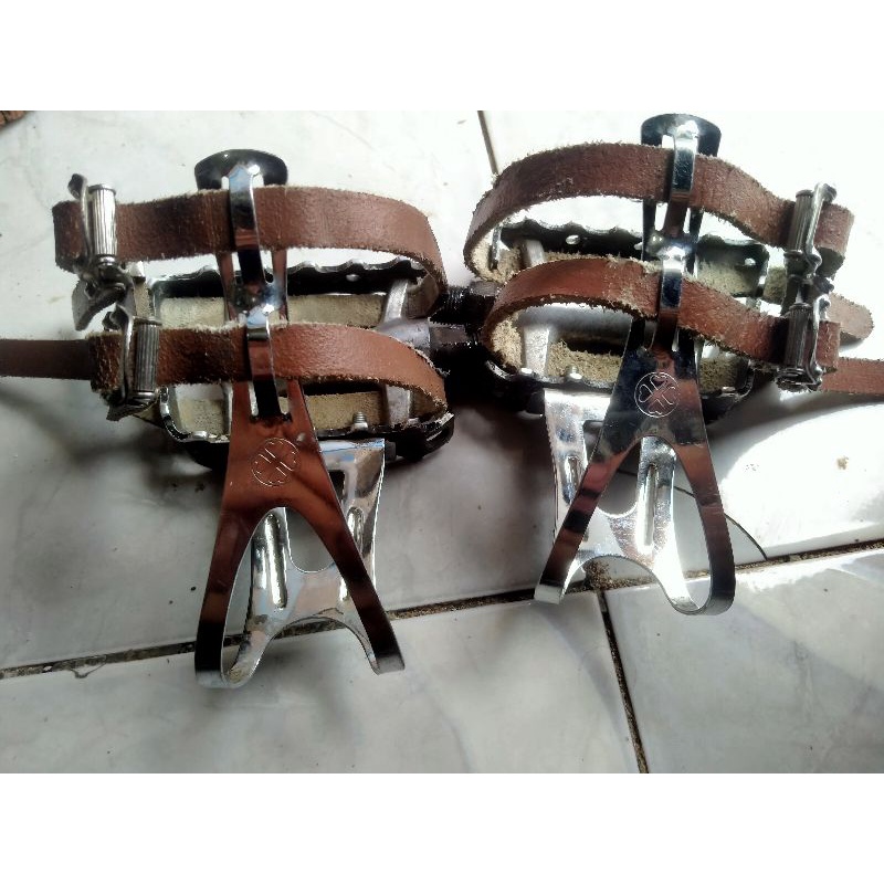 Pedalset Toeclip double gate VP second