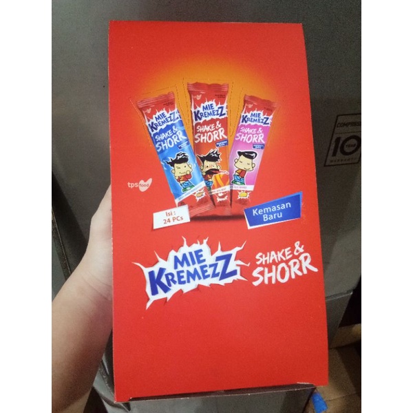 

Mie kremezz shake & shorr 1 box isi 24 pcs