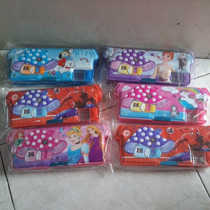 

Tempat Pensil Magnet