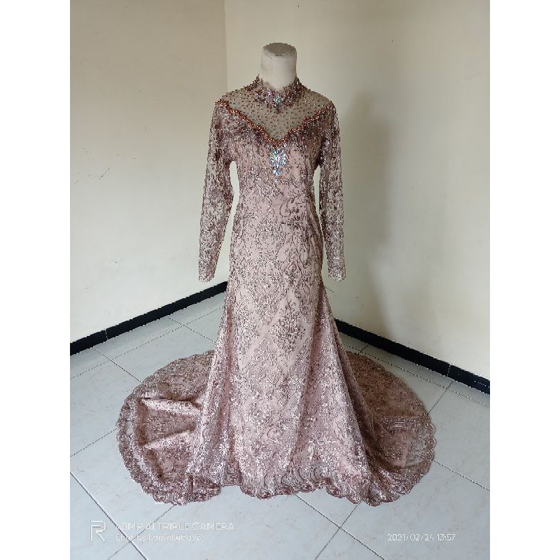 kebaya duyung