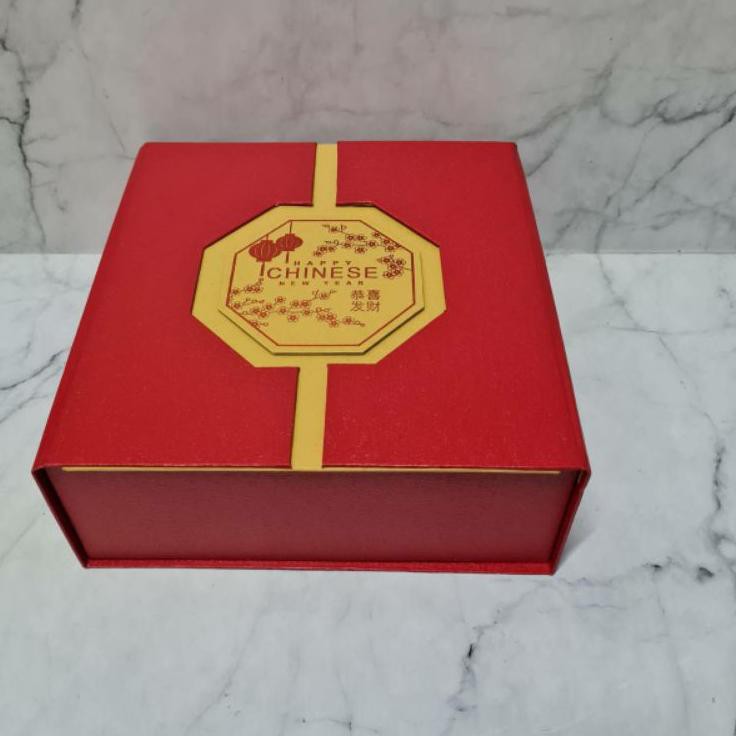 

DRK Box magnet tengah 22x22x8cm kotak kue lapis legit / imlek SZ36L