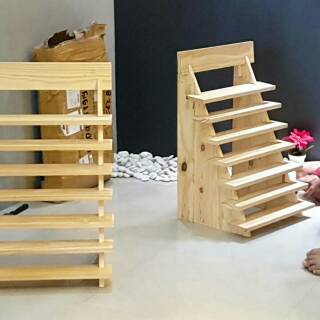 Rak display display kayu rak tangga kayu untuk bazar Rak display display kayu rak tangga kayu untuk bazar
