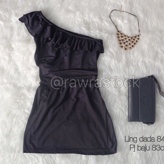 Dress one shoulder