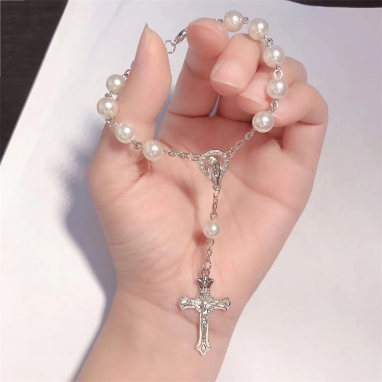 Gelang Rosario Katolik Desain Manikmanik Mutiara + Salib Yesus Warna Putih Untuk Wanita