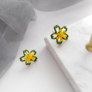 Anting Tusuk Model Bunga Sakura Warna Kuning  Gaya Korea 