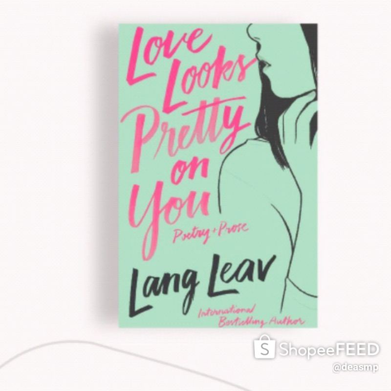 

PRELOVED Love Looks Pretty On You