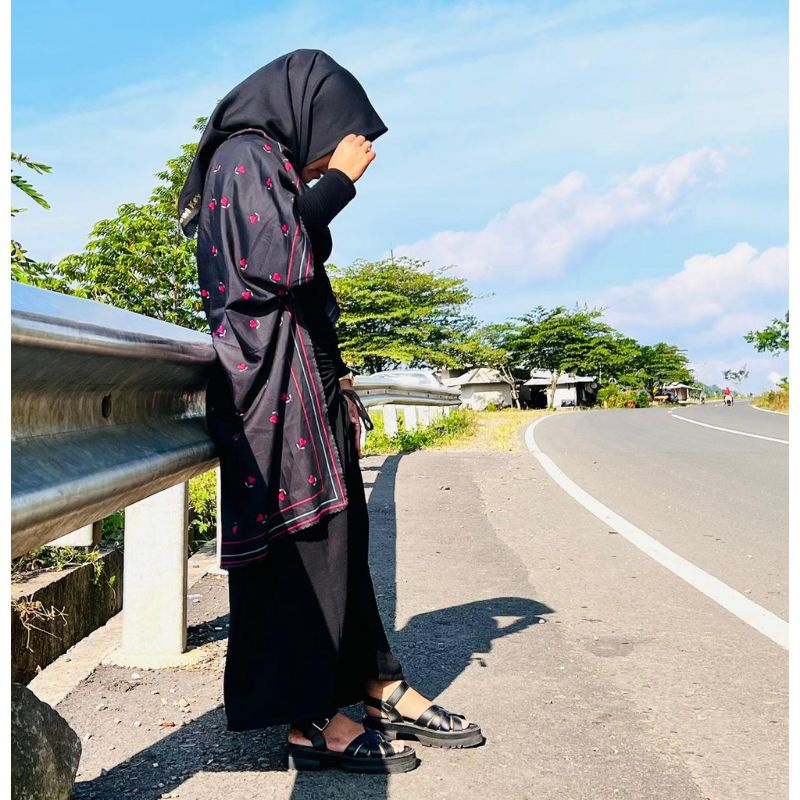 OUTER SCARF/ OUTER CARDINGAN MOTIP HIJAB