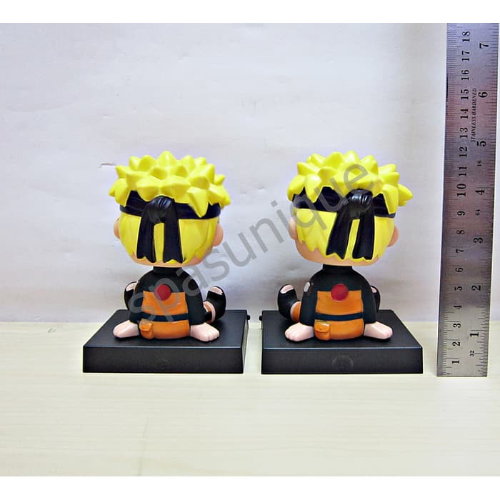 Pajangan Mobil Kepala Goyang Karakter Boneka Naruto