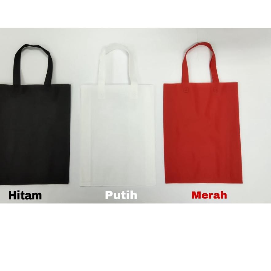 

Tas Spunbond / Goodiebag Lipat Samping Ukuran 30cm x 40cm x 8cm Polos (12 pcs)