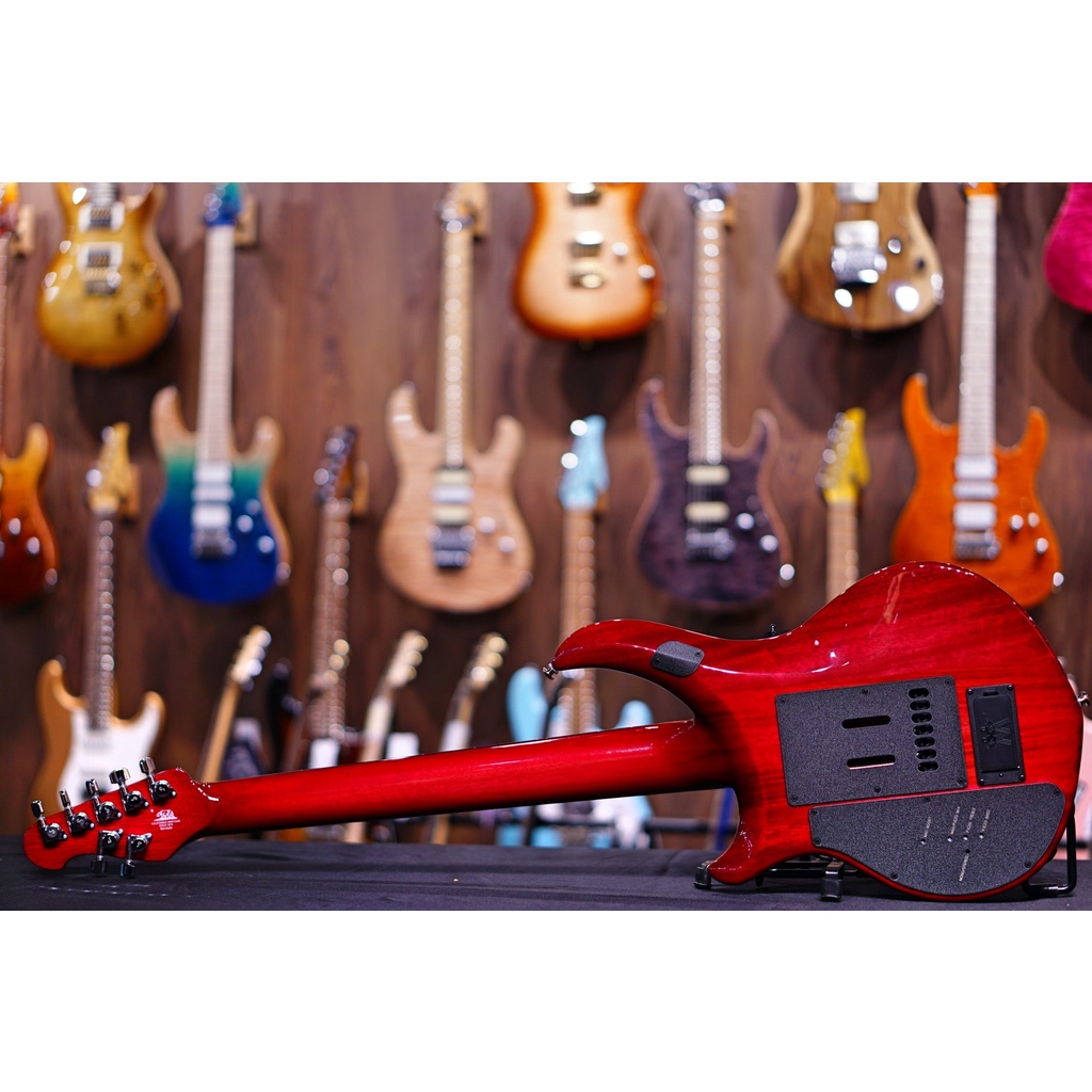 Ernie Ball Music Man John Petrucci Majesty 7 - Pink Sand M013535